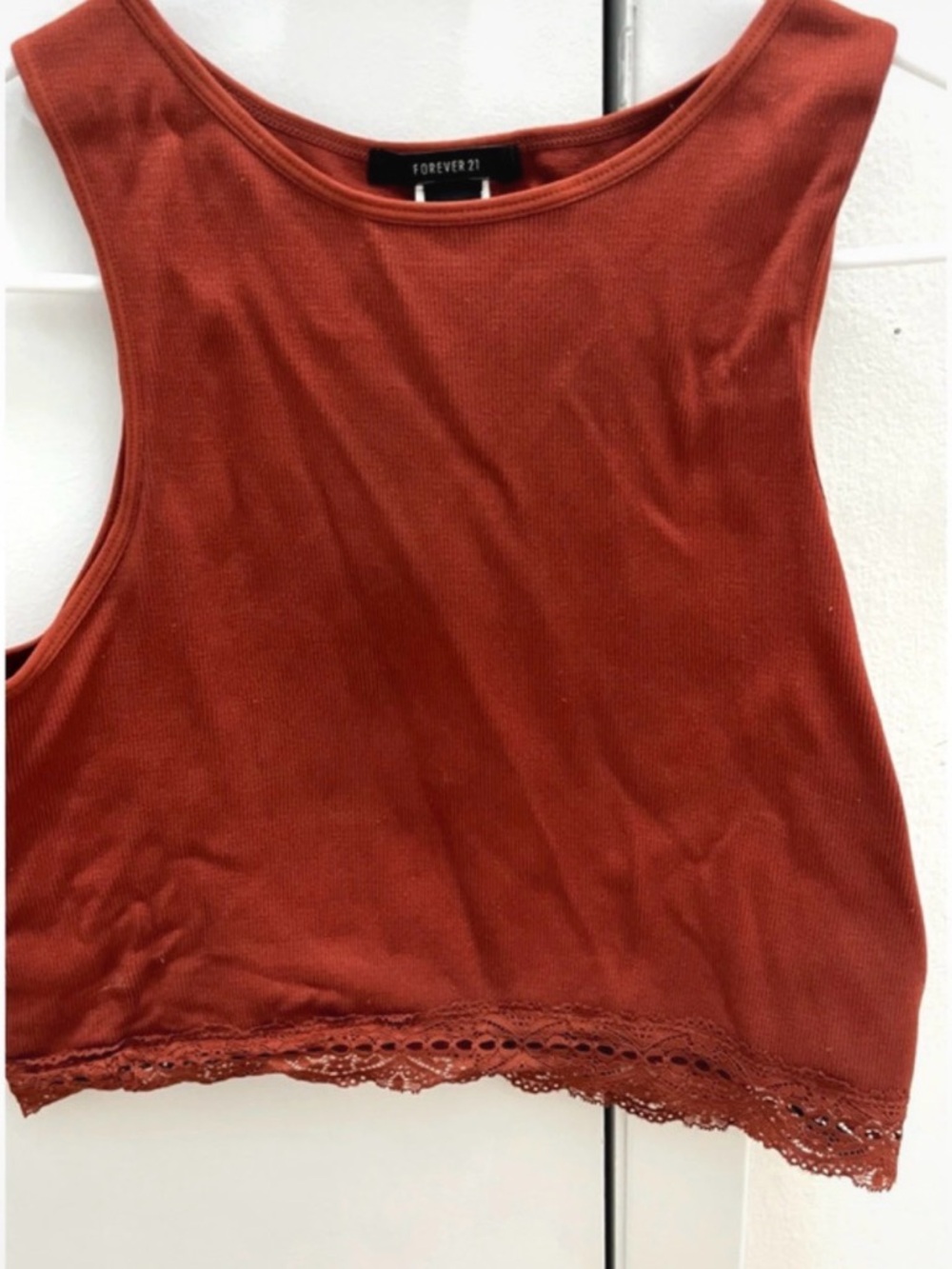 Forever 21 Rust Red Ribbed Crop Top – Lace Hem Y2K Tank – Size M/L